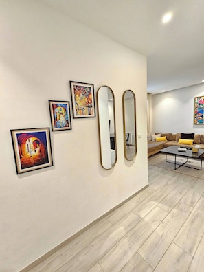 Interior - Contemporary Haven of La Marsa S 22 (Marsa)