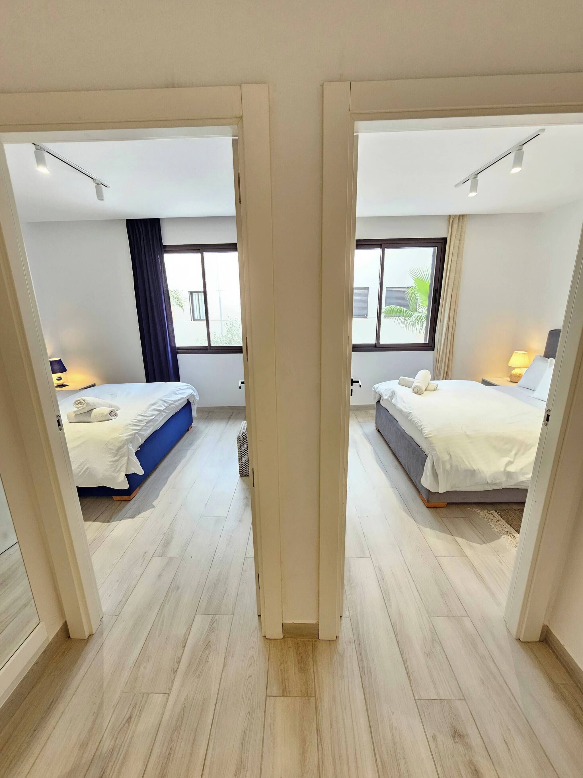 2 bedrooms, iron/ironing board, internet, bed sheets