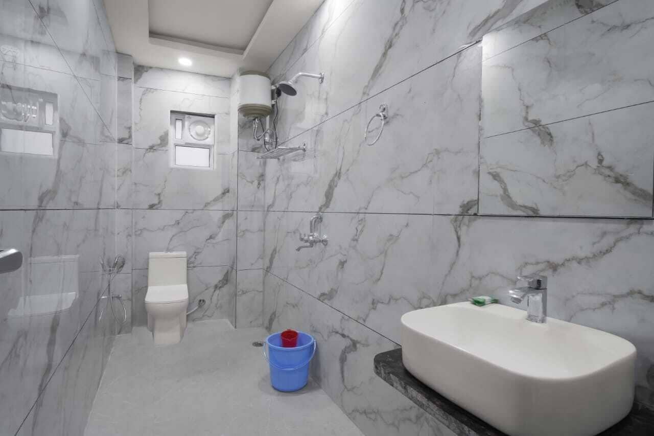 Free toiletries, towels, soap, shampoo