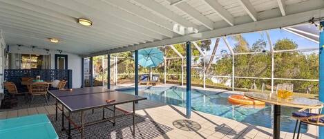 Family House, 4 Bedrooms, Lanai, Canal View | Pool