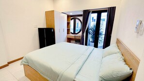 Deluxe Double Room, Balcony | Desk, free WiFi - Lunaria Maison - Local Side (Ho Chi Minh)