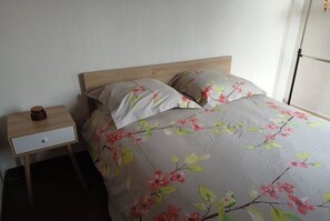 Bügeleisen/Bügelbrett, Bettwäsche
