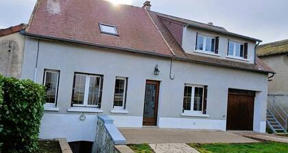 Furnished house nature stopover on the Nivernais canal