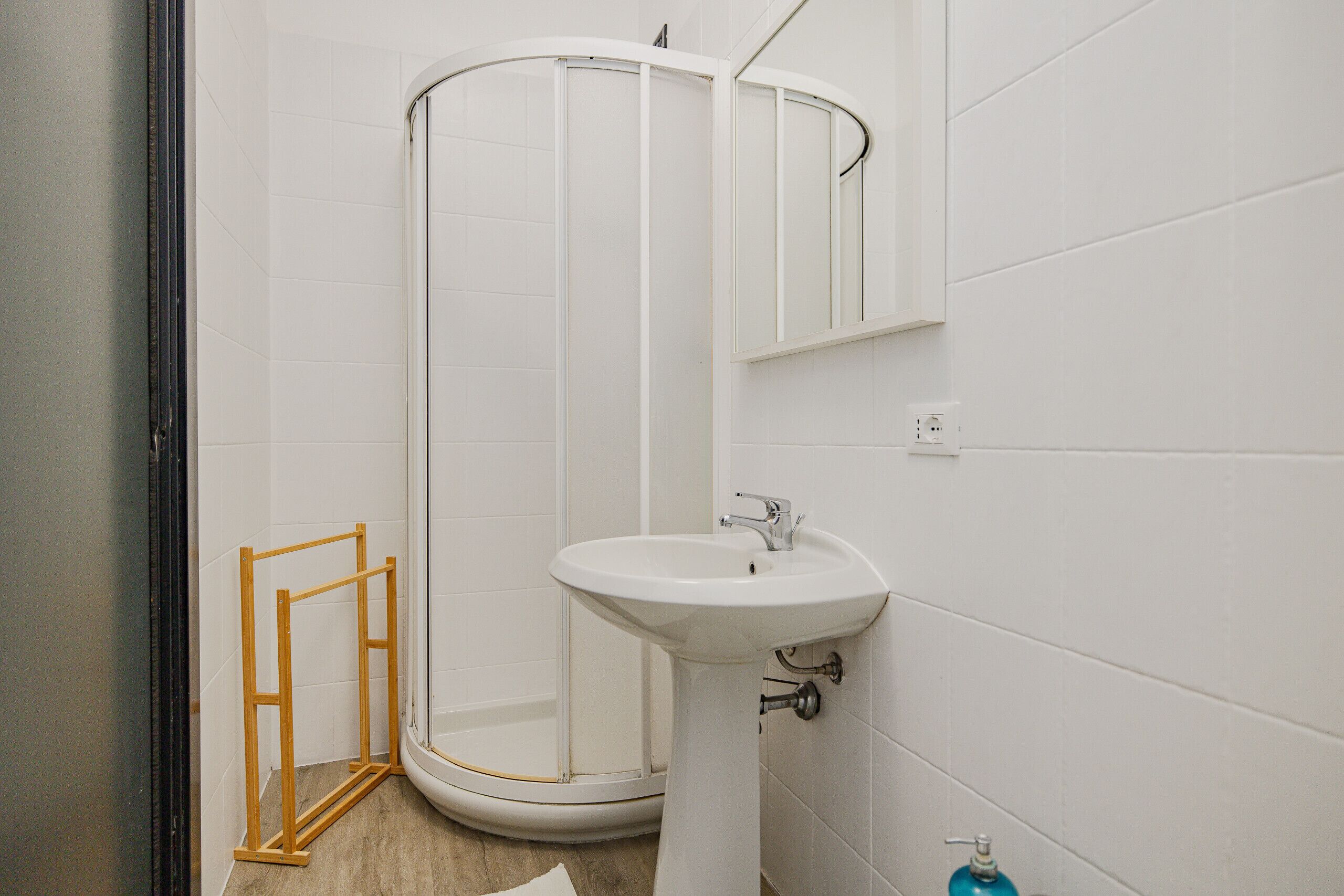 Doccia, asciugacapelli, bidet, asciugamani