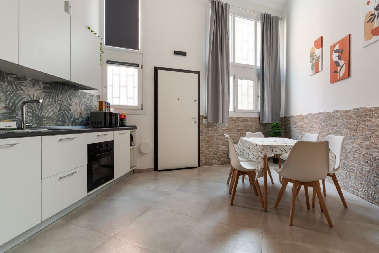 Kjøleskap, mikrobølgeovn, oppvaskmaskin og brødrister