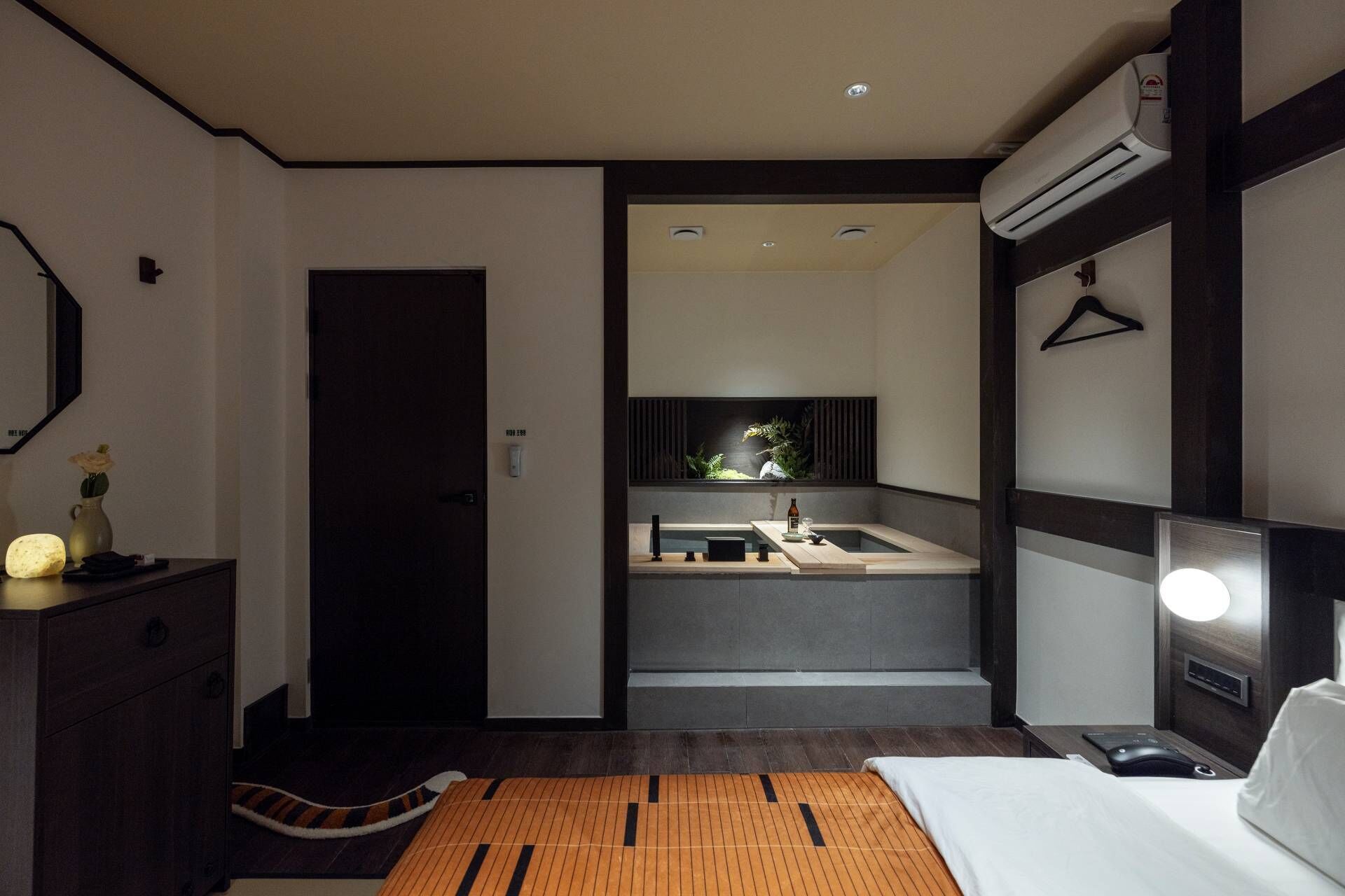 Signature Dadami | Blackout curtains, soundproofing, free WiFi