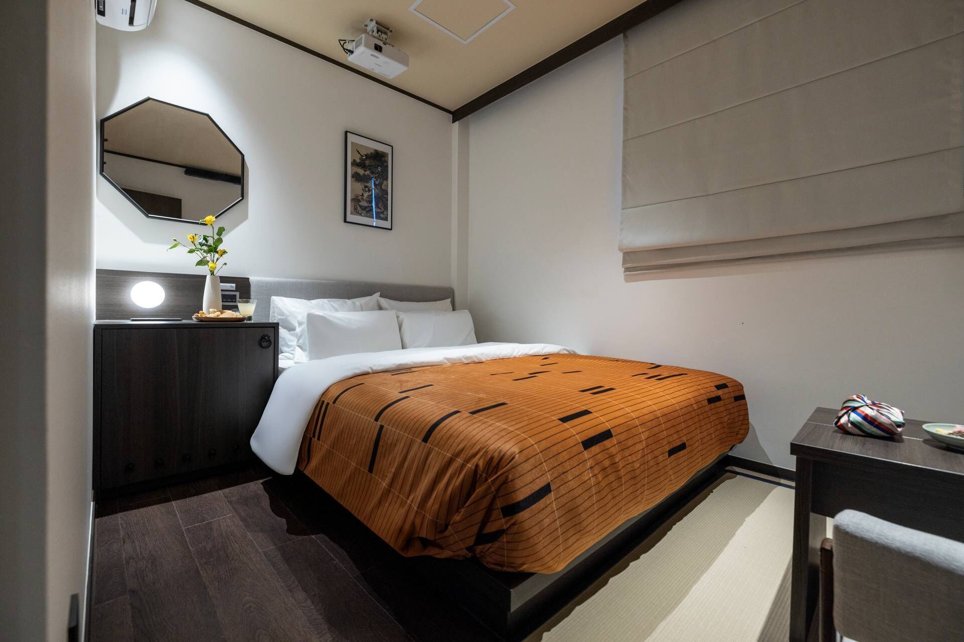 Movie | Blackout curtains, soundproofing, free WiFi