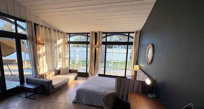 Peaceful villa with pool 15min from Rennes