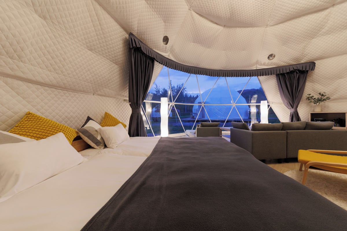 Tent, Mountain View | Blackout drapes