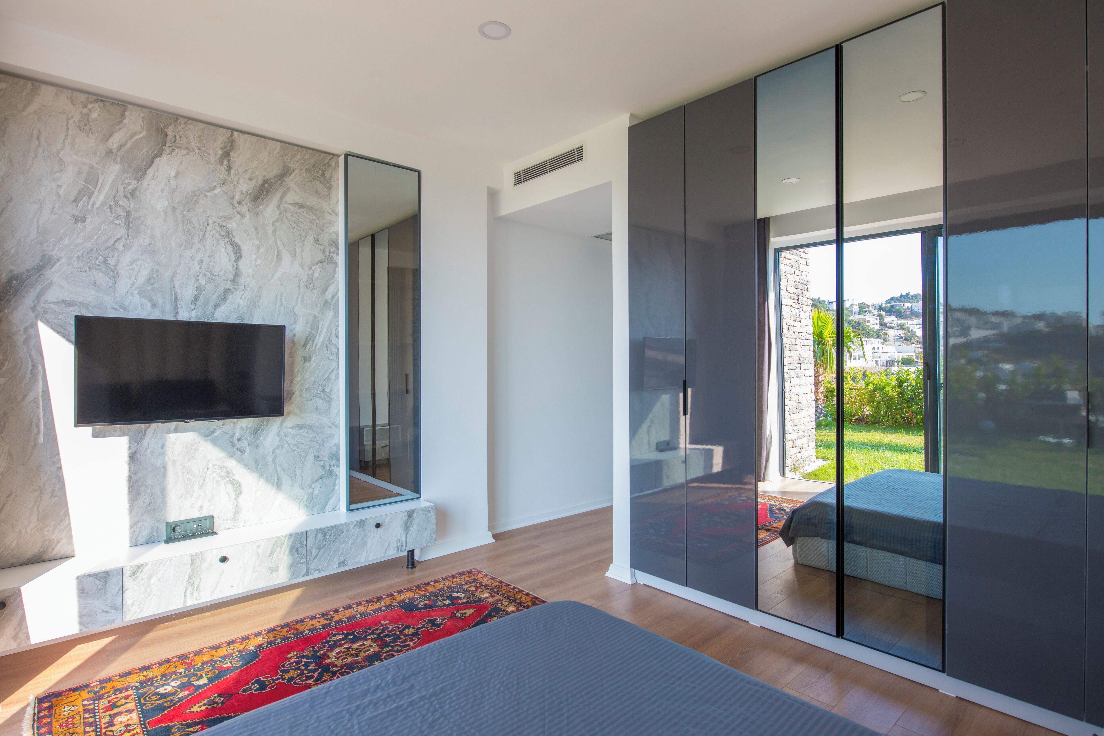 Huvila, 4 makuuhuonetta, tupakointi kielletty, merinäköala | Kannettavalle tietokoneelle sopiva työtila, ilmainen Wi-Fi