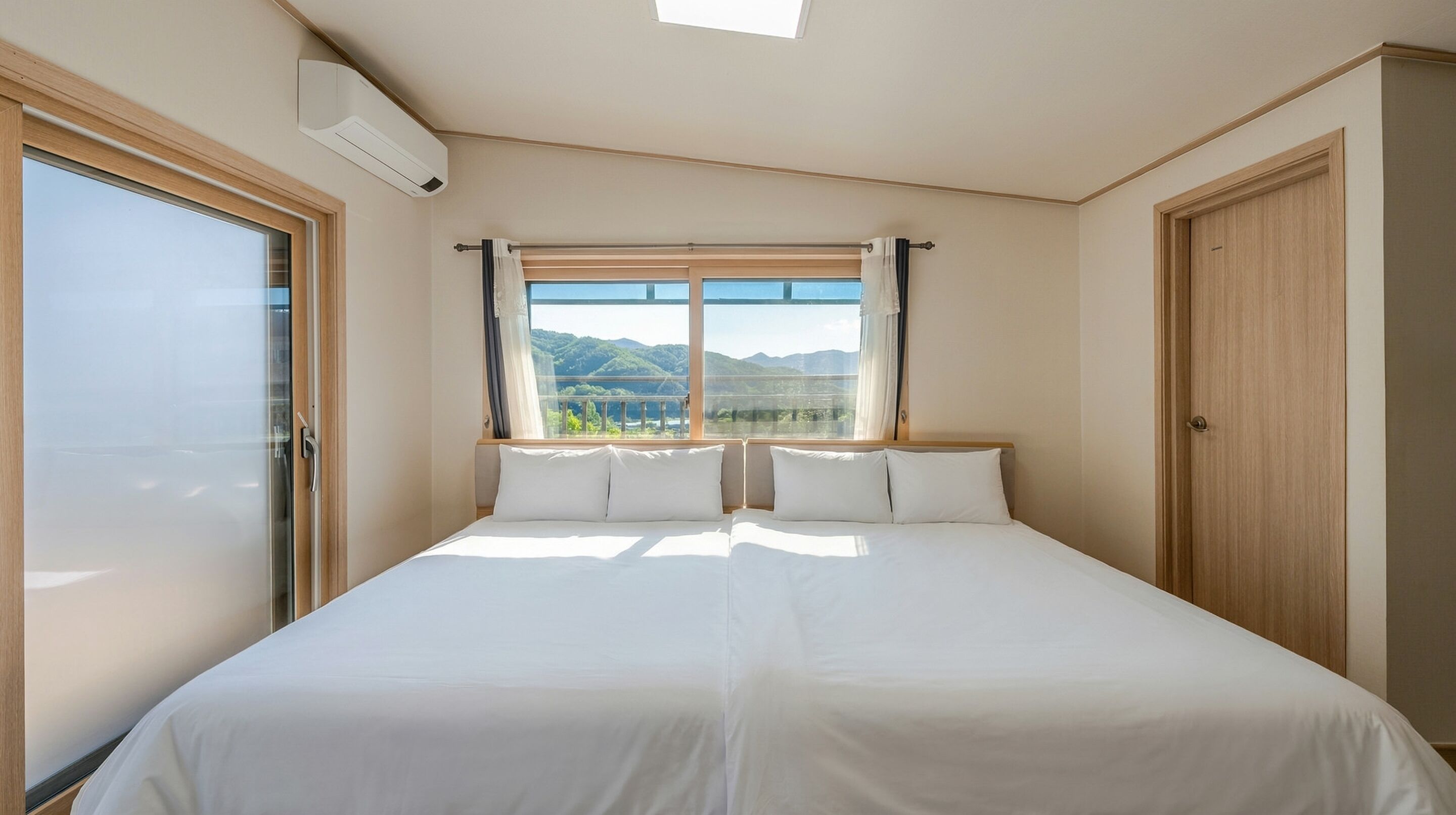 Basic Room, 1 Bedroom (Entire house) | 1 bedroom, free WiFi