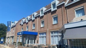 Outdoor dining - Charming Stay in Arcen | 1 Unit | Near Nature Trails (Arcen)