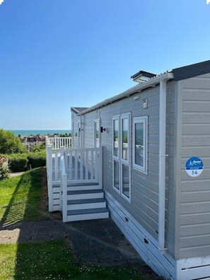 Property grounds - Combe Haven Holiday Park - Holiday Accommodation 21442 (St Leonards-On-Sea)