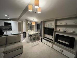 Living area - Combe Haven Holiday Park - Holiday Accommodation 17062 (St Leonards-On-Sea)