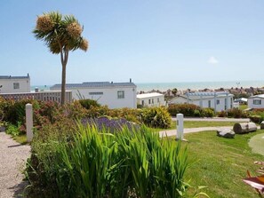 Property grounds - Combe Haven Holiday Park - Holiday Accommodation 17062 (St Leonards-On-Sea)