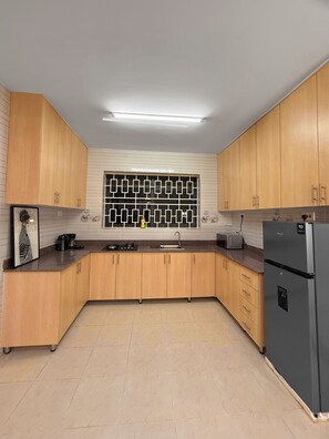 Private kitchen - Charm Luxe Homes (Kampala)
