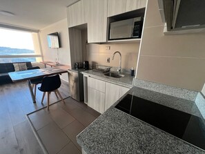 Private kitchen - (15) Daily, new, swimming pool, parking, gym, nice, safe, exclusive, central, (Concepción)