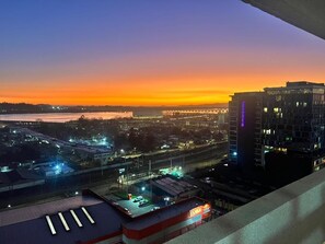 View from property - (15) Daily, new, swimming pool, parking, gym, nice, safe, exclusive, central, (Concepción)