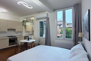 2 camere, una cassaforte in camera, Wi-Fi gratuito, lenzuola