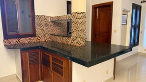 Food and drink - Amora De Cafe & Guest House (Phnom Penh)