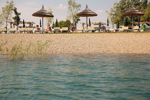 DAS Landhaus Klambauer*** Apartment house THERMENNÄHE St. Martins Therme -near the lake