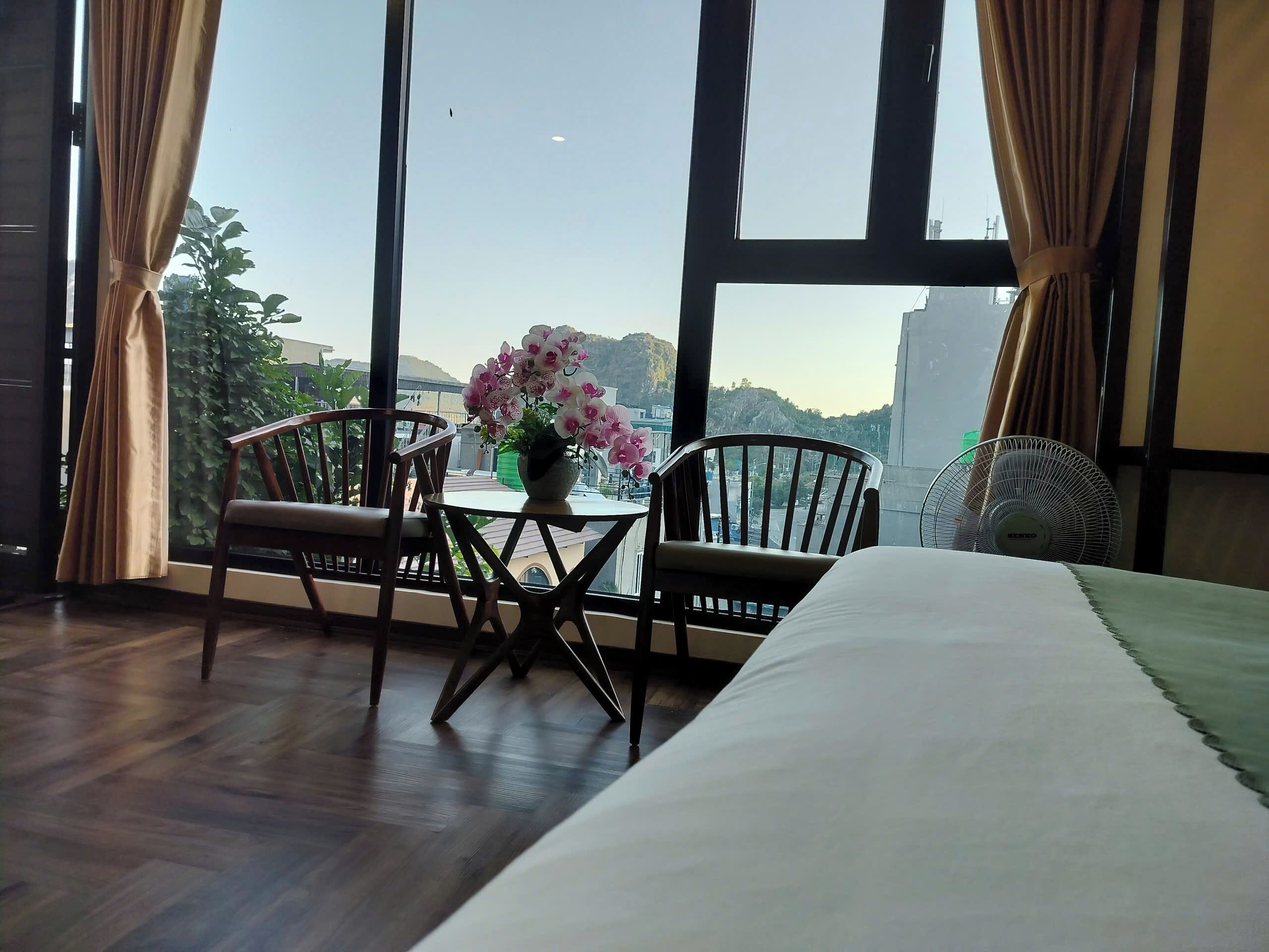 ห้องจูเนียร์ดับเบิล, วิวภูเขา | โต๊ะทำงาน, พื้นที่ทำงานแบบใช้แล็ปท็อป, Wi-Fi ฟรี