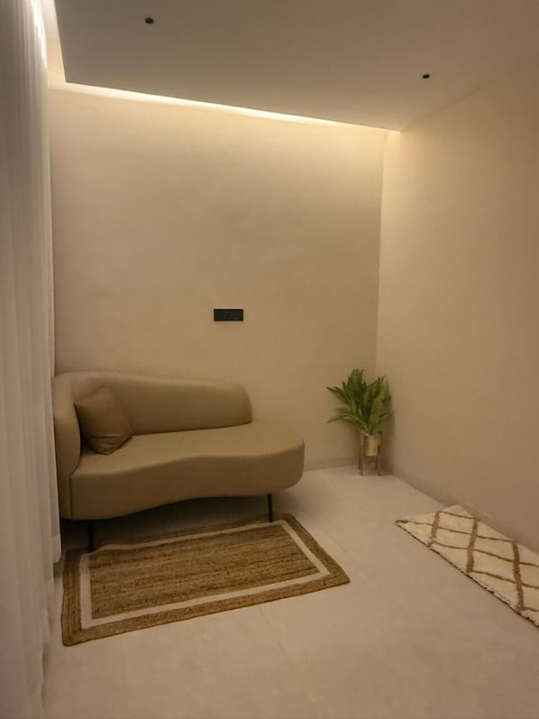 Premium Double Room, Balcony, Mountain View - Avatara (Dwarahat Range)