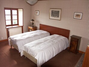 مكواة/لوح كي