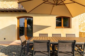 Outdoor dining - Arco Apartment: Tuscan Elegance and Relaxation (Colle di Val d'Elsa)