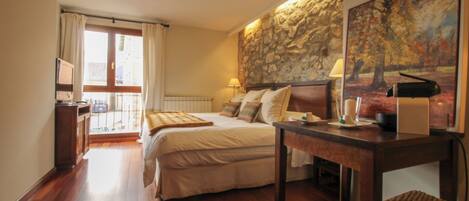 Standard Double Room | In-room safe, free WiFi