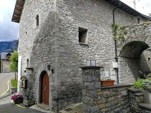 Exterior - El Alboroque (Tramacastilla de Tena)