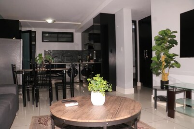 Apartment @ 77 on Independence Avenue