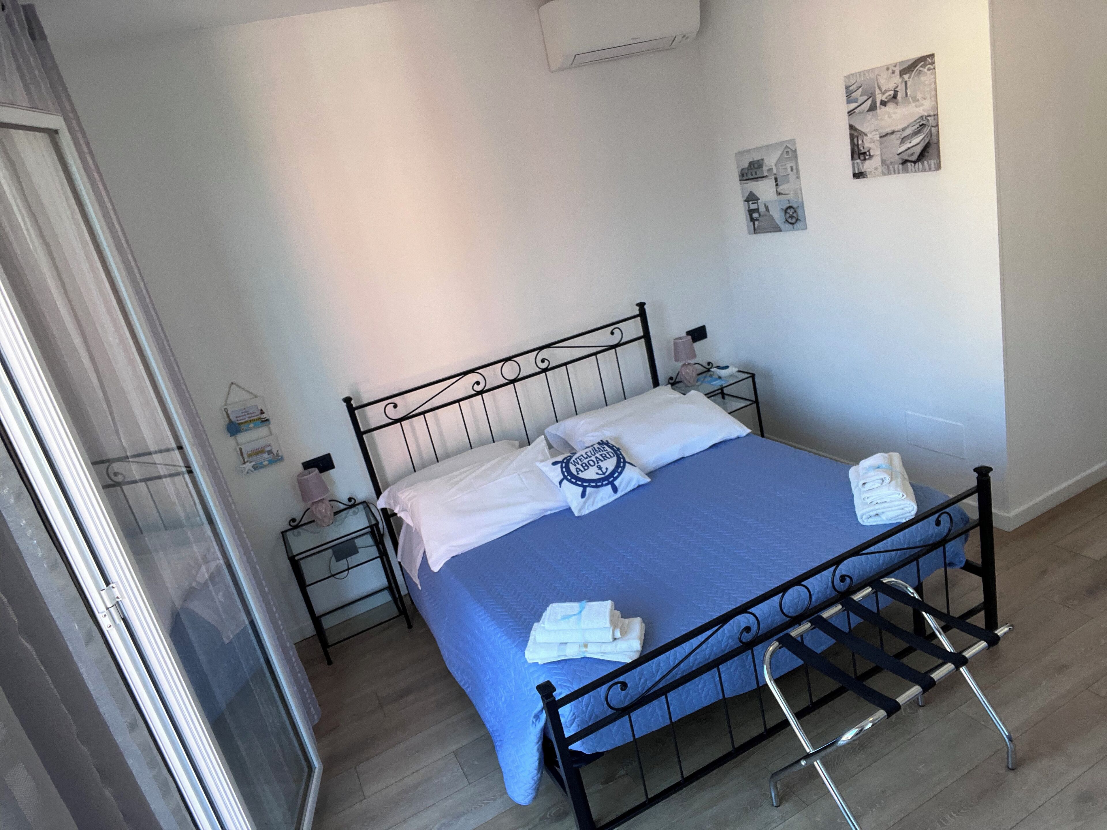 Dreibettzimmer, Küche, Stadtblick