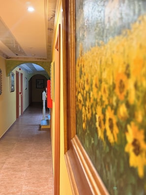 Standard Room, Balcony, City View | Interior