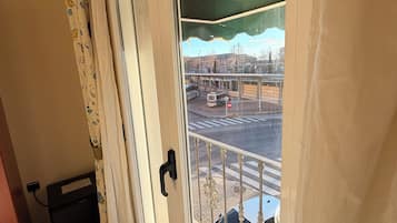 Kolmen hengen huone, parveke, kaupunkinäköala | Sisätilat