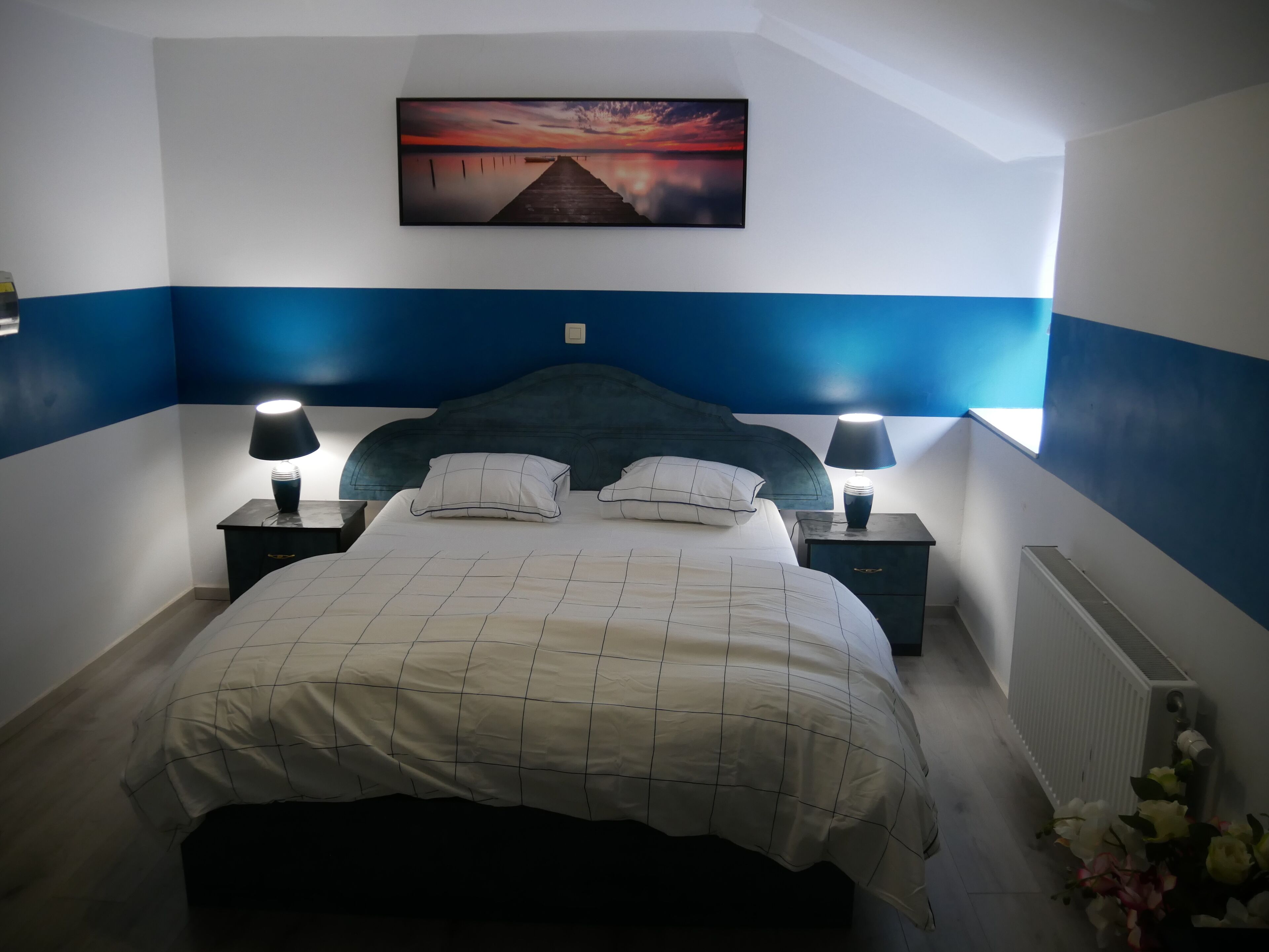 Fer et planche à repasser, accès Internet