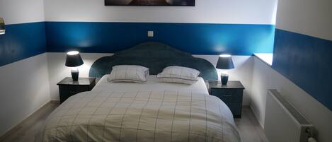 Fer et planche Ă repasser, accĂšs Internet