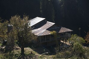 Exterior - Manali Se  (Jagatsukh)