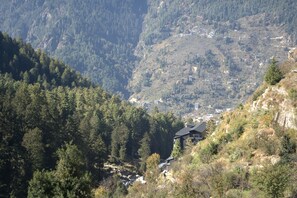 Exterior - Manali Se  (Jagatsukh)