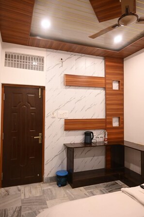 Kahden hengen deluxe-huone | Ilmainen Wi-Fi