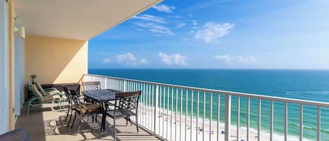 Signature-Apartment, 3 Schlafzimmer, Balkon, Strandblick | Balkon