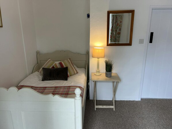 3 bedrooms - White Cottage Newport (Newport)