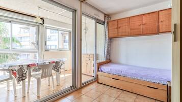 Apartment | Living room