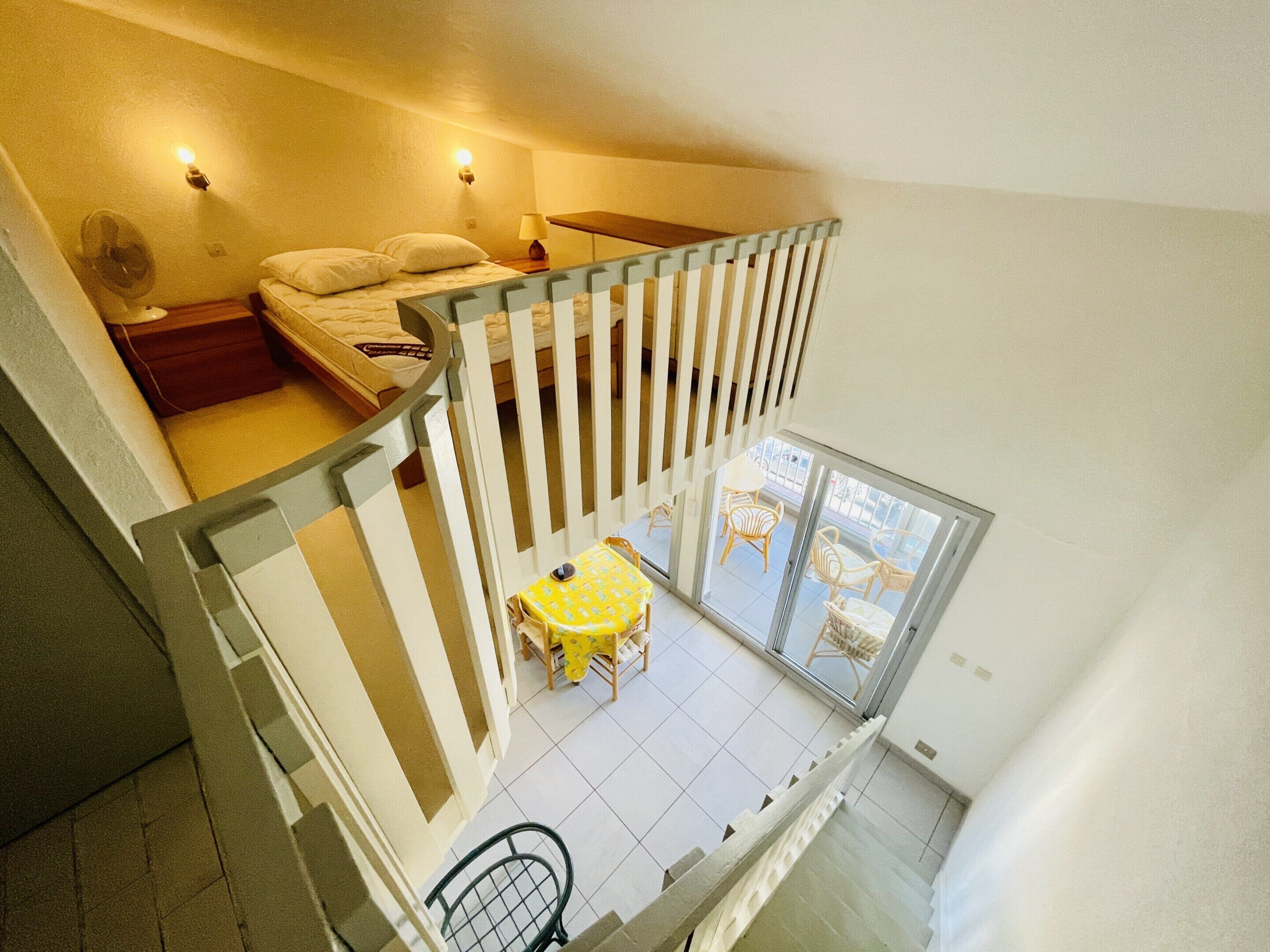 Apartemen | 3 kamar tidur dan setrika/meja setrika