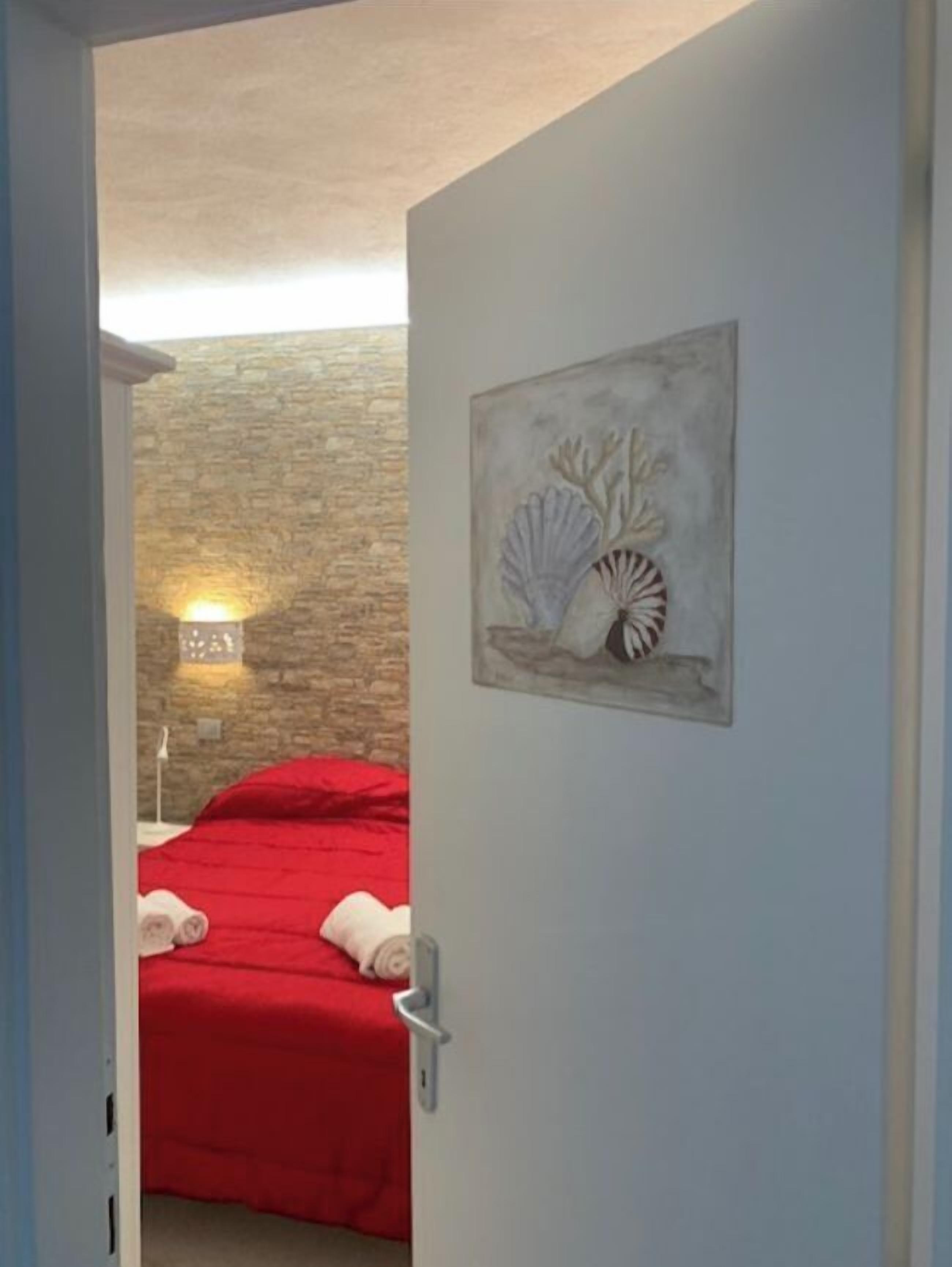 Cunas, camas extra y ropa de cama 