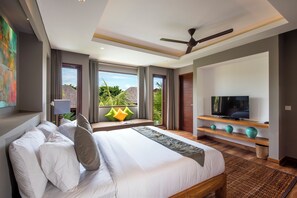 Desk, laptop workspace, free WiFi - Villa Abagram Anam (Seminyak)