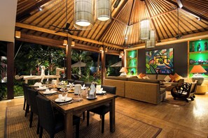 Luxury Villa, 6 Bedrooms, Private Pool | Private kitchen - Ultra Luxury & LUXE Pool Villas Near Seminyak Beach Tangram Abakoi Anam & Abagram (Seminyak)