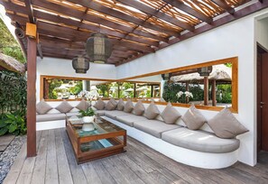 Biệt thự Deluxe, nhiều phòng ngủ, hồ bơi riêng | Hiên