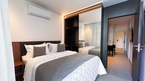 مكواة/لوح كي وواي فاي وملاءات أسرّة