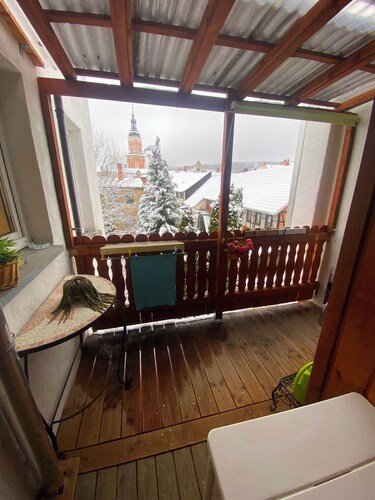 Beautiful 2-bedroom apartment in peaceful Greiz perfect for relaxing stay